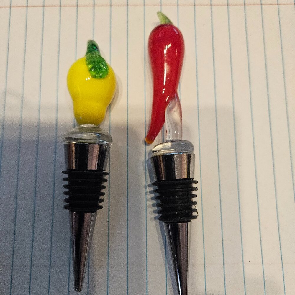 Bottle Stoppers (Set of 2 assorted stoppers)